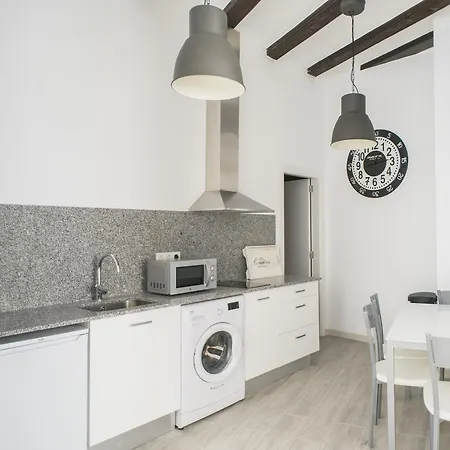 Plaza De La Virgen Apartment *