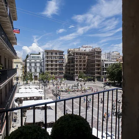 Plaza De La Virgen * Valencia